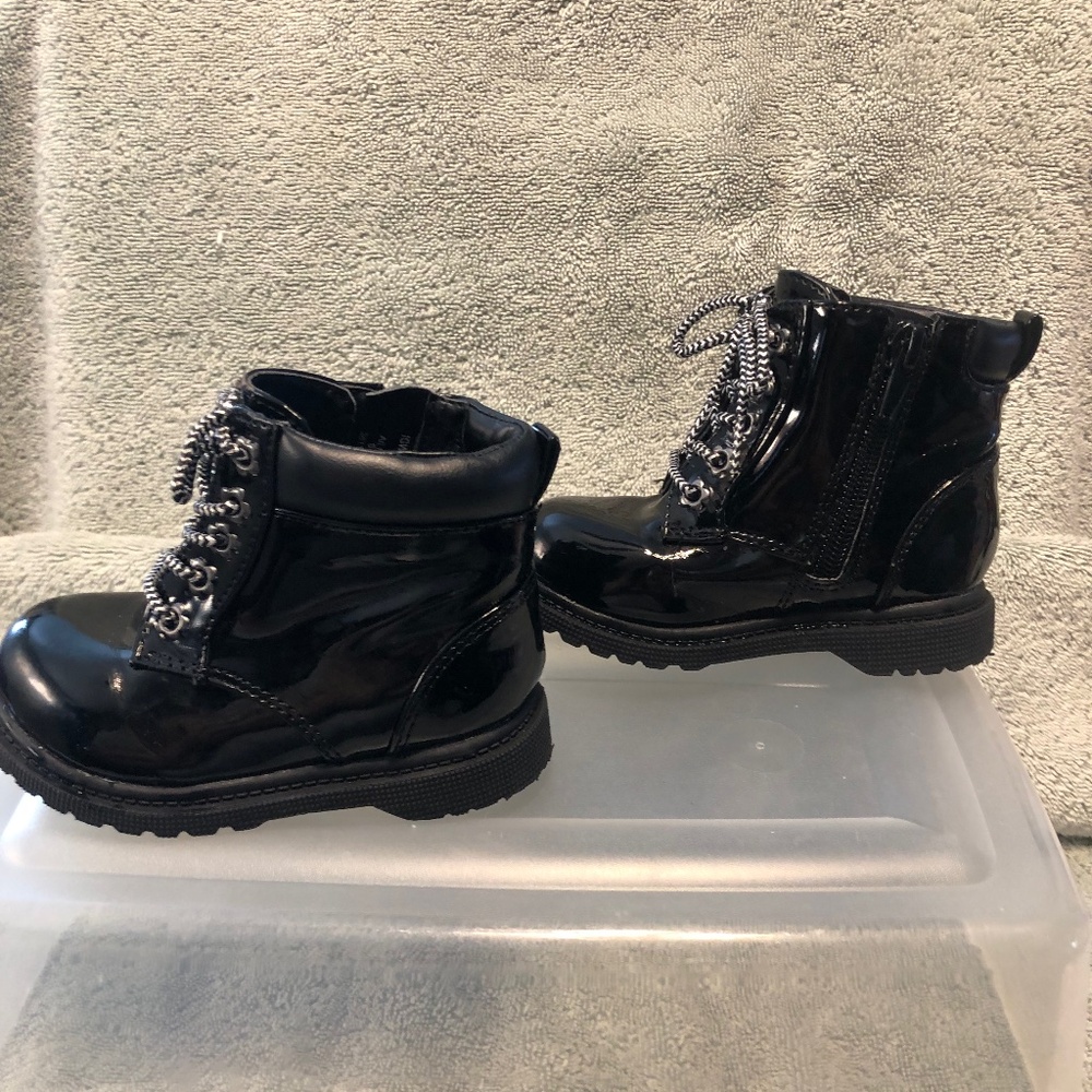 Wonder Nation Toddler Girls Black Patent Leather Boots Size 6 - Picture 7 of 10